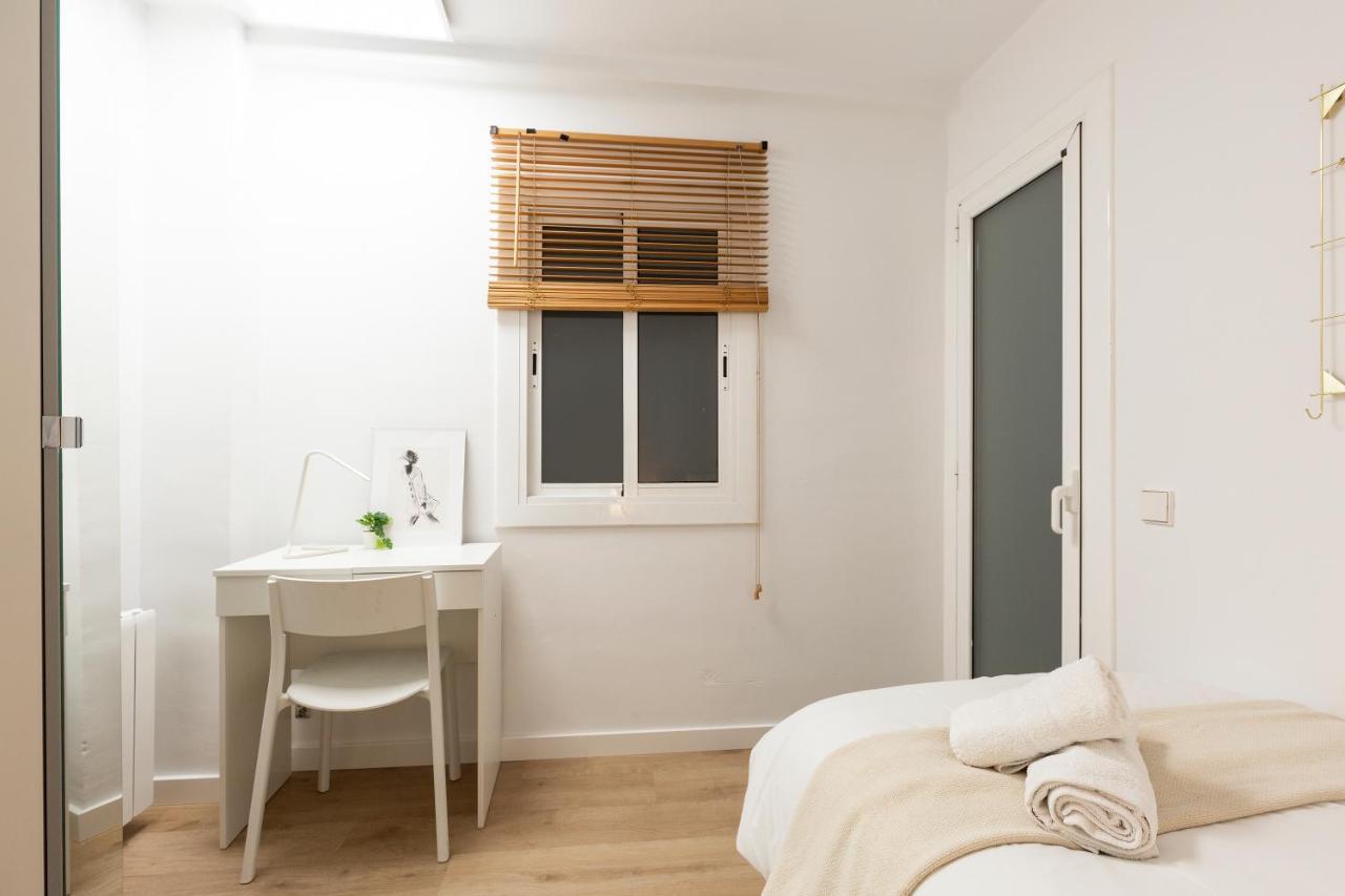 Suites Barcelona Park Gueell Exterior photo