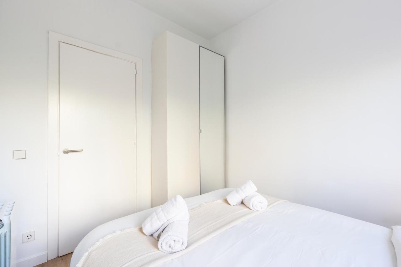 Suites Barcelona Park Gueell Exterior photo