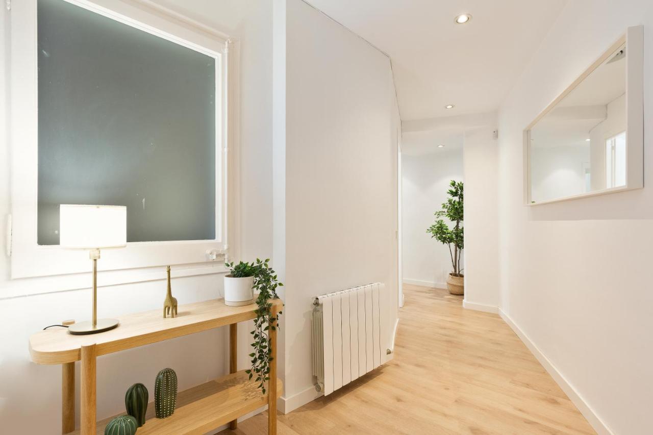Suites Barcelona Park Gueell Exterior photo
